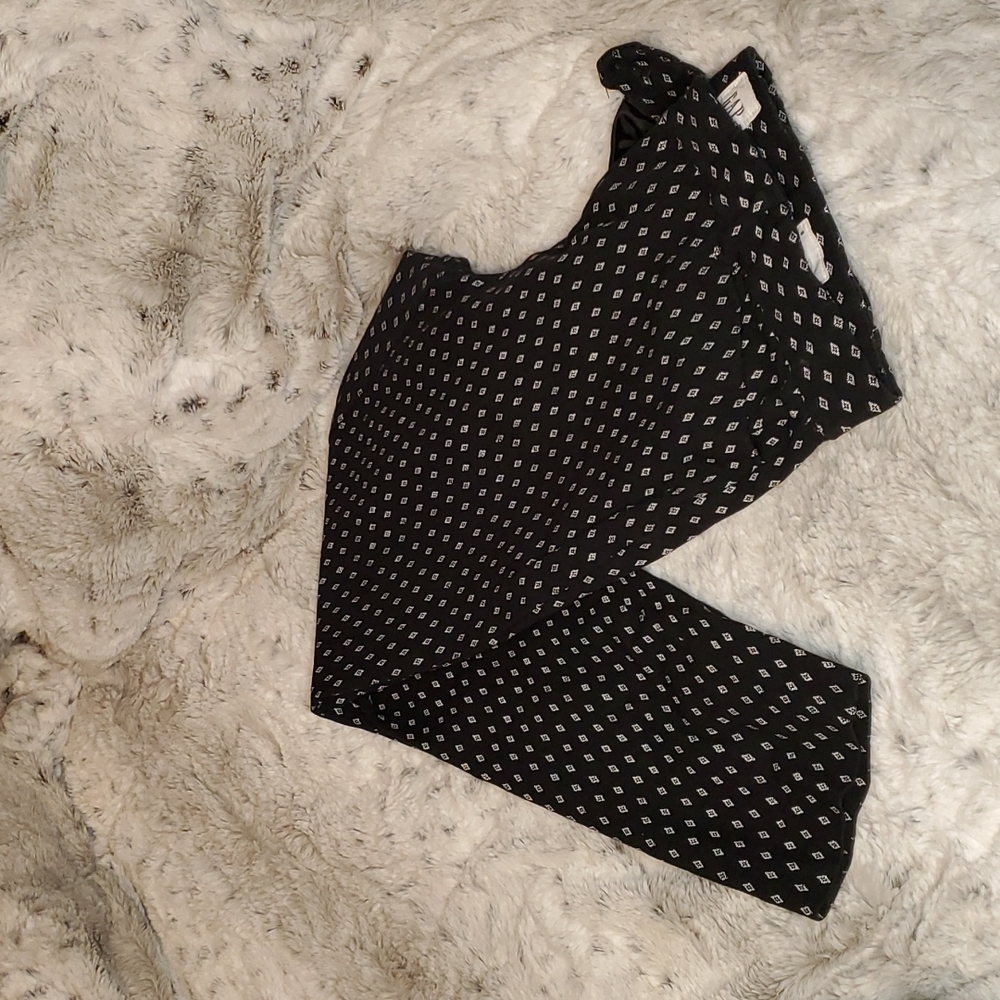 Gap black skinny pant with white detail
